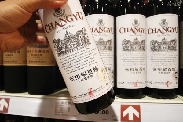 张裕金奖白兰地价格 张裕白兰地多少钱一瓶