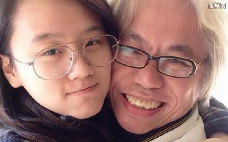 爷孙恋约会常泡温泉 女方父亲曾状告男方