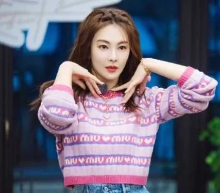 李柄熹晒和张雨绮视频截图,你看好他们之间的感情吗?