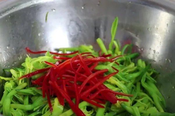 新鲜黄花菜的做法