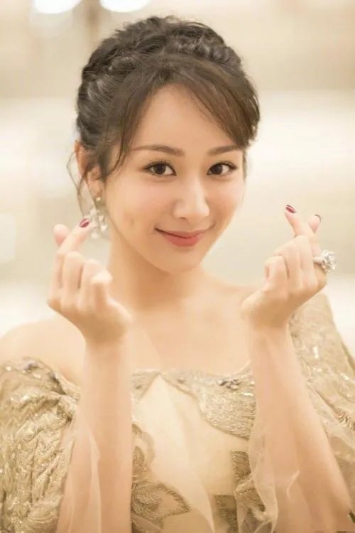 马思纯谢谢杨紫最难时候的陪伴，她有过哪些艰难时刻？