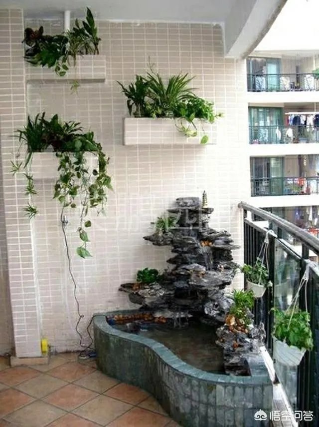 长方形的小阳台怎么打造小花园？