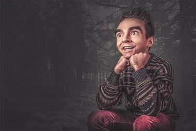 男孩头能转180度 过度扭转的危害有什么