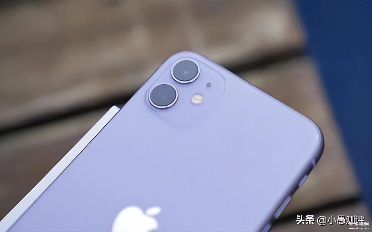 苹果11价格表官网报价多少钱(iPhone11跌破3000元)