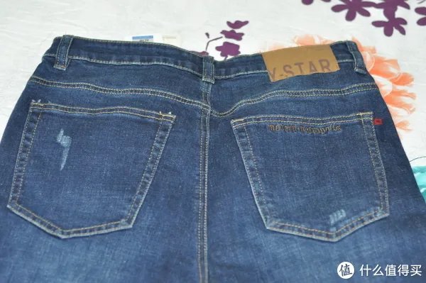 199元的以纯牛仔裤值不值得买?带你看几个细节