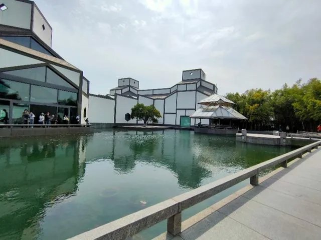 国家提出跨省旅游等暂不恢复，你家附近哪些景点适合出游呢？