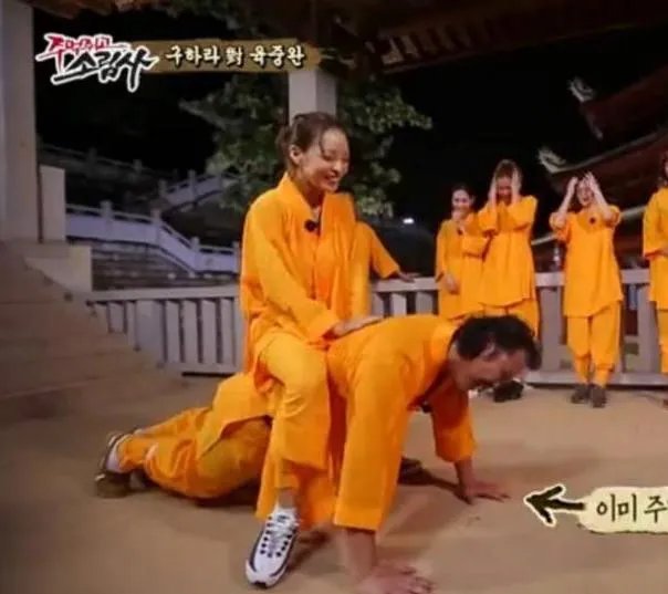 韩国女星入住少林寺 小和尚害羞了（图文）