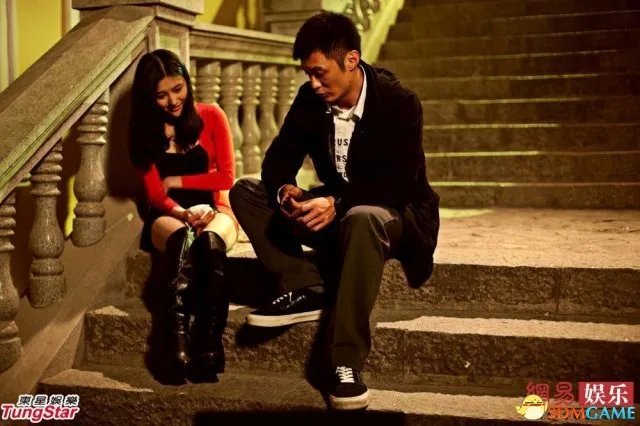 中戏女生大尺度演三级片 半裸出镜让余文乐验货