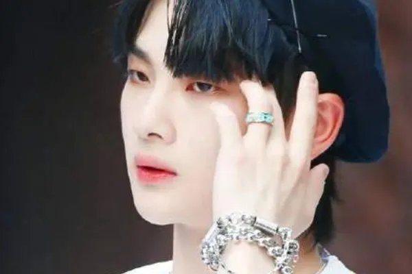 周震南父母被曝是老赖欠款上