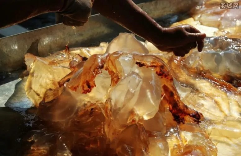 常州10吨假海蜇丝流入市场 长期食用人会傻掉