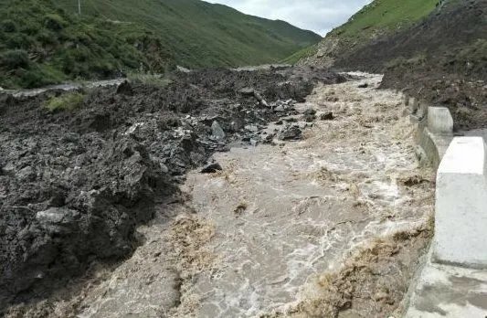 青海玛沁山体滑坡情况是怎样的?