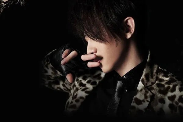 刘谦为什么突然变老 萎靡不振他烦什么