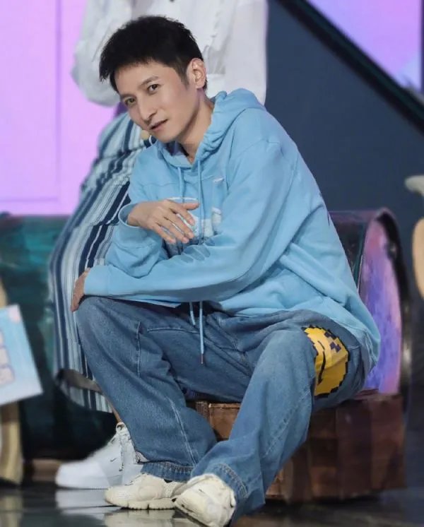 李维嘉疑代言翻车被多人维权，对他本人会有何影响？