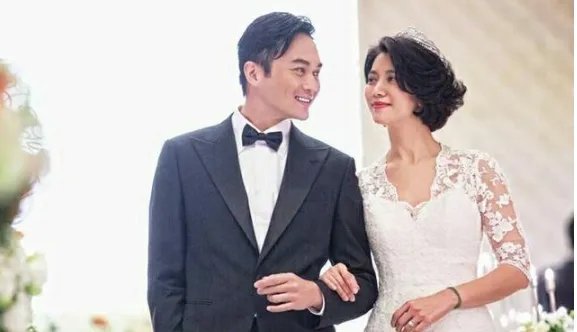 袁咏仪被谁包过?