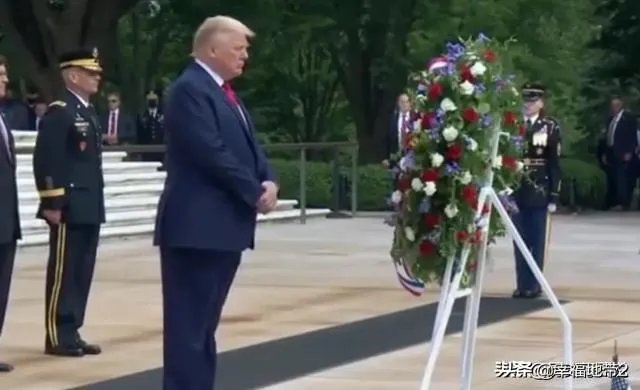 特朗普摇摇晃晃站不稳，是生病了吗？