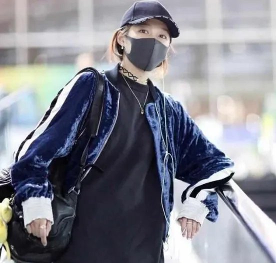 关晓彤公布恋情后在哪首现身?