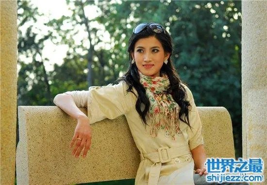 台湾四大名媛都有谁?孙芸芸8岁的生日礼物就是钻石