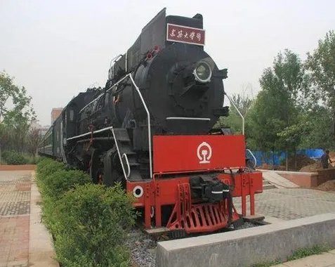 高校校内通火车 全国首个高校通火车