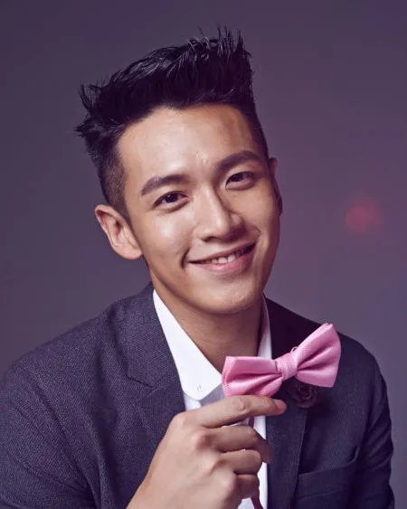 柯震东女友被曝光 公开承认新恋情