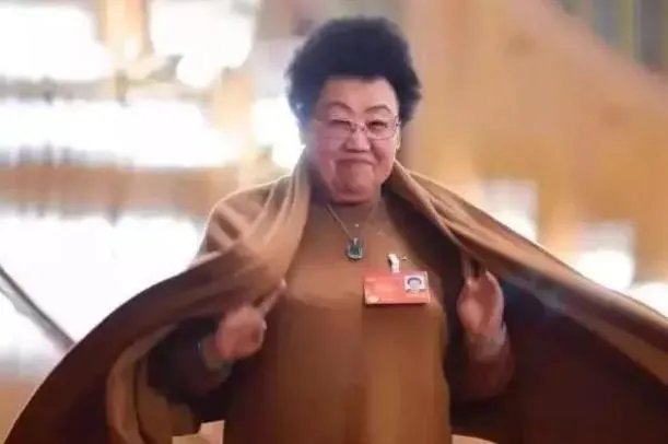 唐僧老婆身家505亿,号称“中国紫檀女王”,是真的吗?