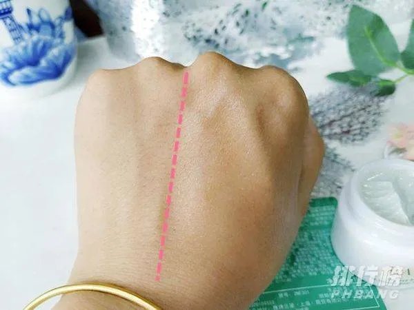 海蓝之谜紧致焕采眼霜怎么样_海蓝之谜紧致焕采眼霜适合什么年龄用