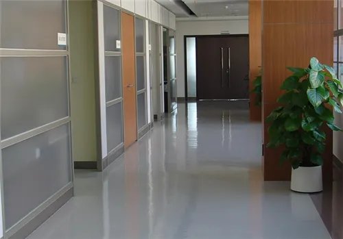 塑胶地面多少钱一平方米