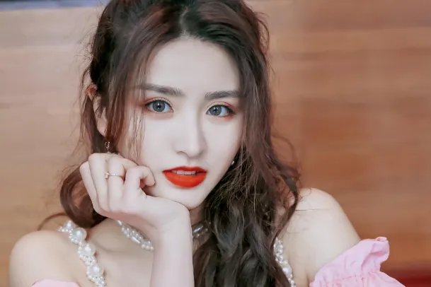 黄明昊专辑删除与金子涵合作曲，对两人是否有所影响？