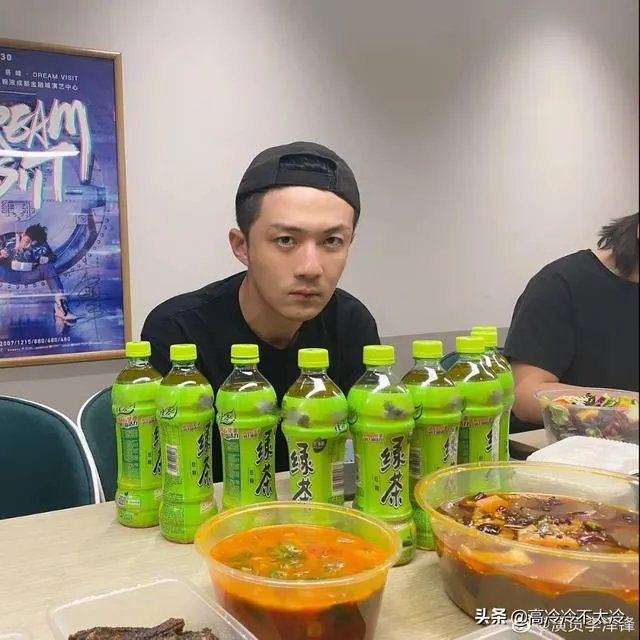 景甜被许幻山气到变形是什么梗?