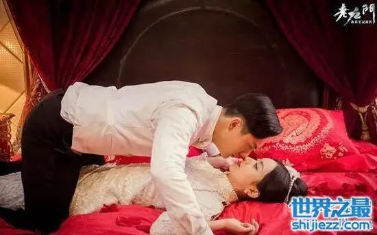 看陈伟霆很宠溺赵丽颖,两人甜蜜暧昧疑似恋爱