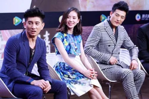 步步惊情首映礼 若曦变电车痴女