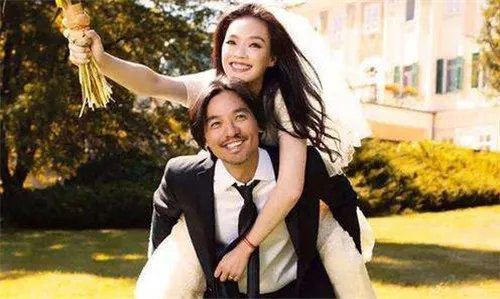 舒淇侄女撞脸姨妈  卷发、厚嘴唇都有,像复刻版一样!