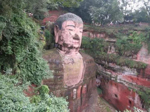 乐山大佛闭眼事件 惊天骇闻大曝光