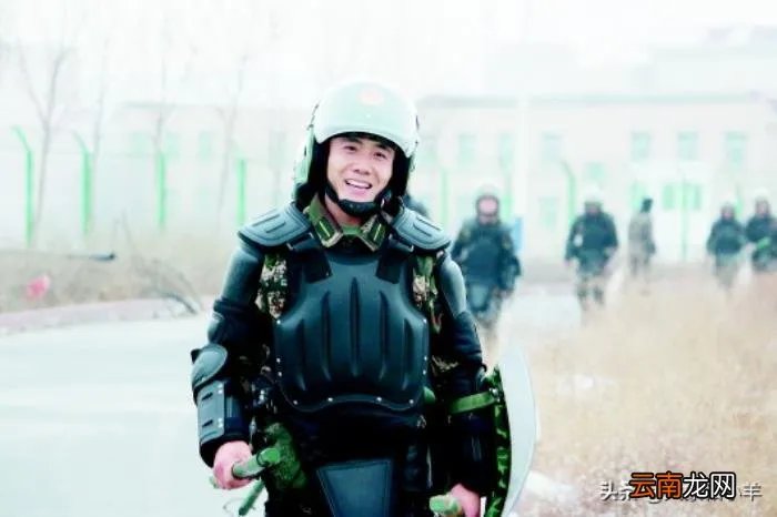 他就是齐鲁时代楷模王成龙 特警王成龙籍贯