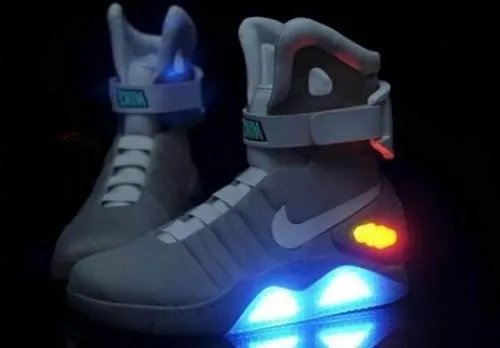 最近朋友圈疯狂流传的81万耐克鞋到底是什么?