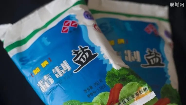 买盐过期状告超市 在超市买到过期食品怎么办？