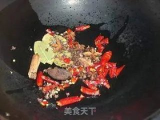 麻辣兔肉