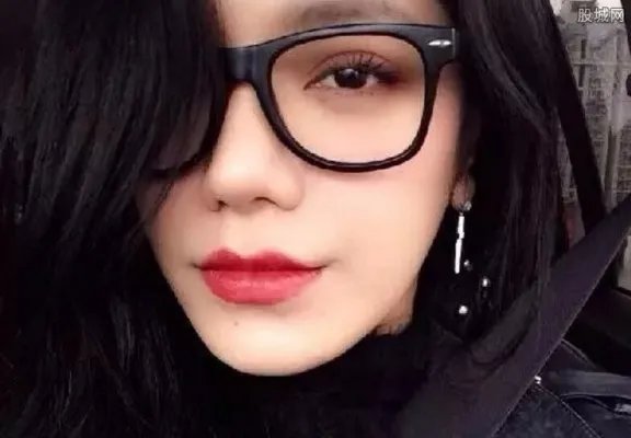 刘惜君不带罩照片 被骂滚出娱乐圈的真相