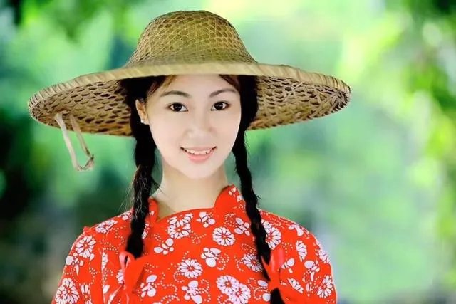 唐僧老婆身家505亿,号称“中国紫檀女王”,是真的吗?