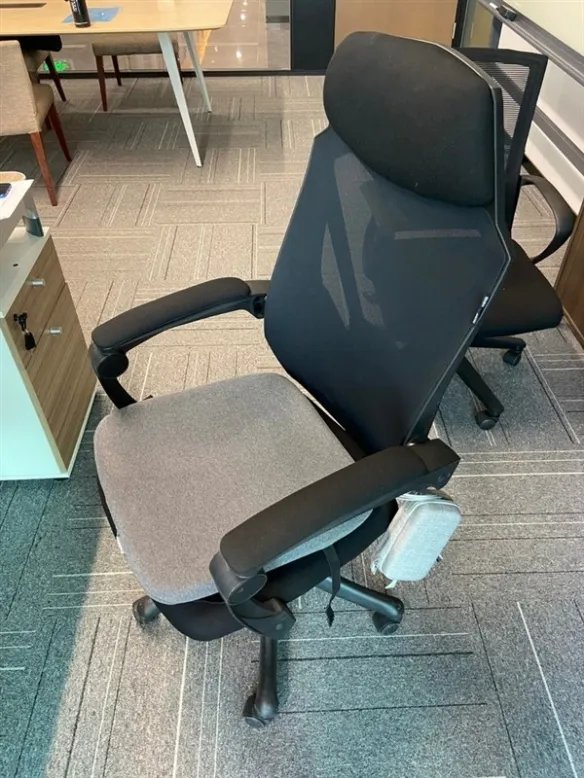 曝公司用高科技坐垫监视员工！公司回应:HR个人行为