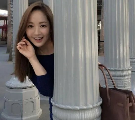 女星朴敏英整容前后惊人对比照,美出新高度(图)