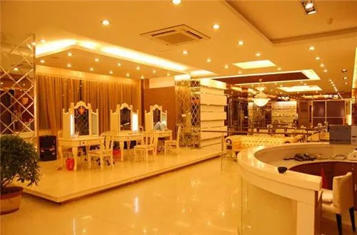 贵阳婚纱摄影前十名 婚纱摄影工作室推荐