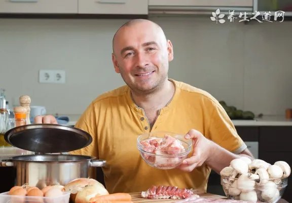 男子遭34车碾身亡 广东江门车祸男子家属索赔