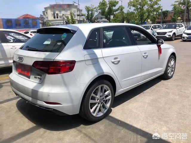 奥迪a3最低配多少钱，性能怎样？