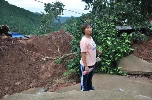 女子救下21户村民究竟是怎么回事呢?