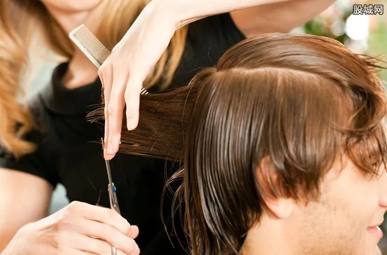 剪个头发5880元 天价发型吓坏了女子