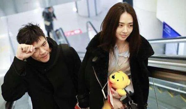 向佐郭碧婷婚期确定，是否会举行世纪婚礼？