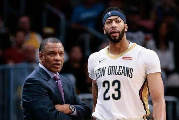 浓眉击掌被无视，具体是什么情况？