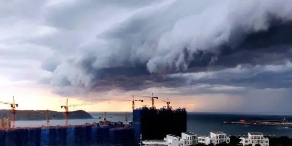 台风“烟花”本体已上岸,登陆后会在浙江停留多久?市民需做好哪些防备?