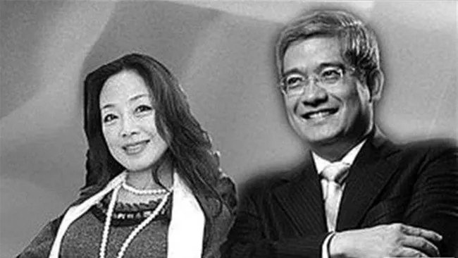 郎咸平六任妻子分别是谁 郎咸平和缪姓空姐的故事