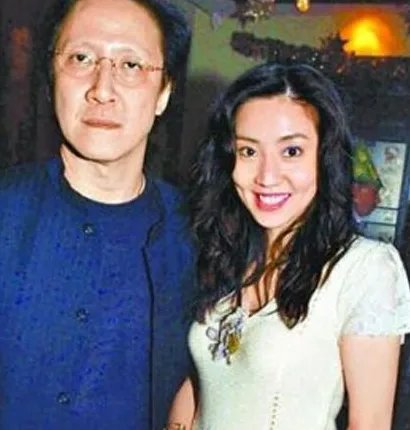 向华胜老婆端木樱子情史   称是洗脚是认识的